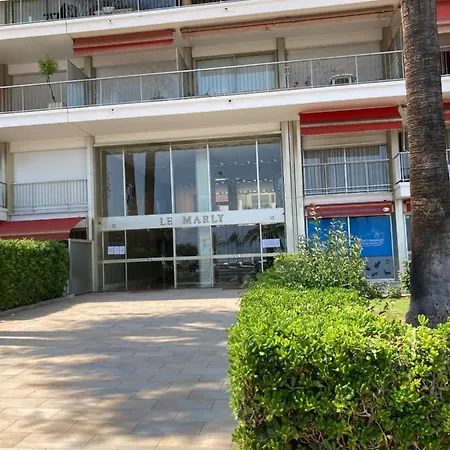 Front De Apartment Menton