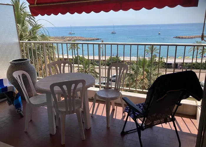 Front De * Μεντόν