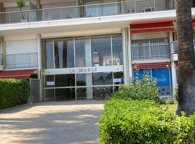 Front De Διαμέρισμα Μεντόν