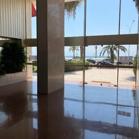 Front De Apartman *