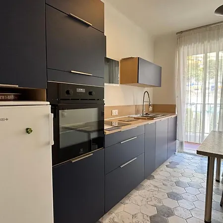 Front De Apartment Menton